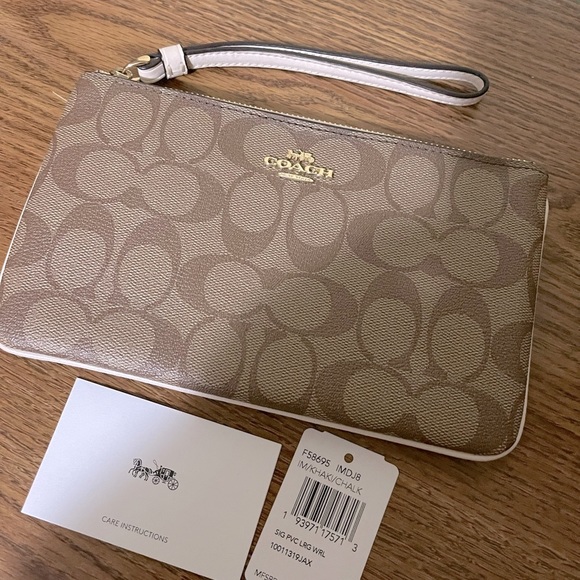 Coach Large Wristlet In Signature Canvas - Picture 4 of 8